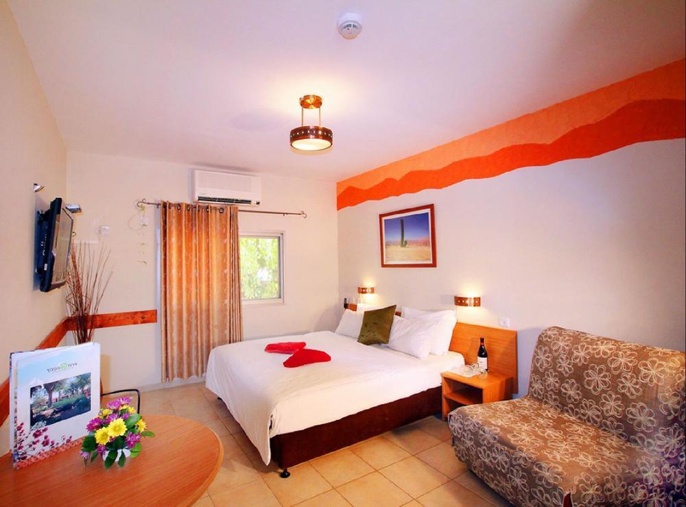Eilot Kibbutz Country Lodging Ейлат Екстериор снимка