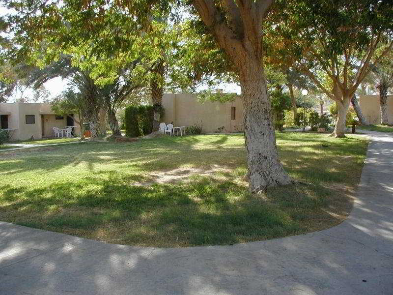 Eilot Kibbutz Country Lodging Ейлат Екстериор снимка
