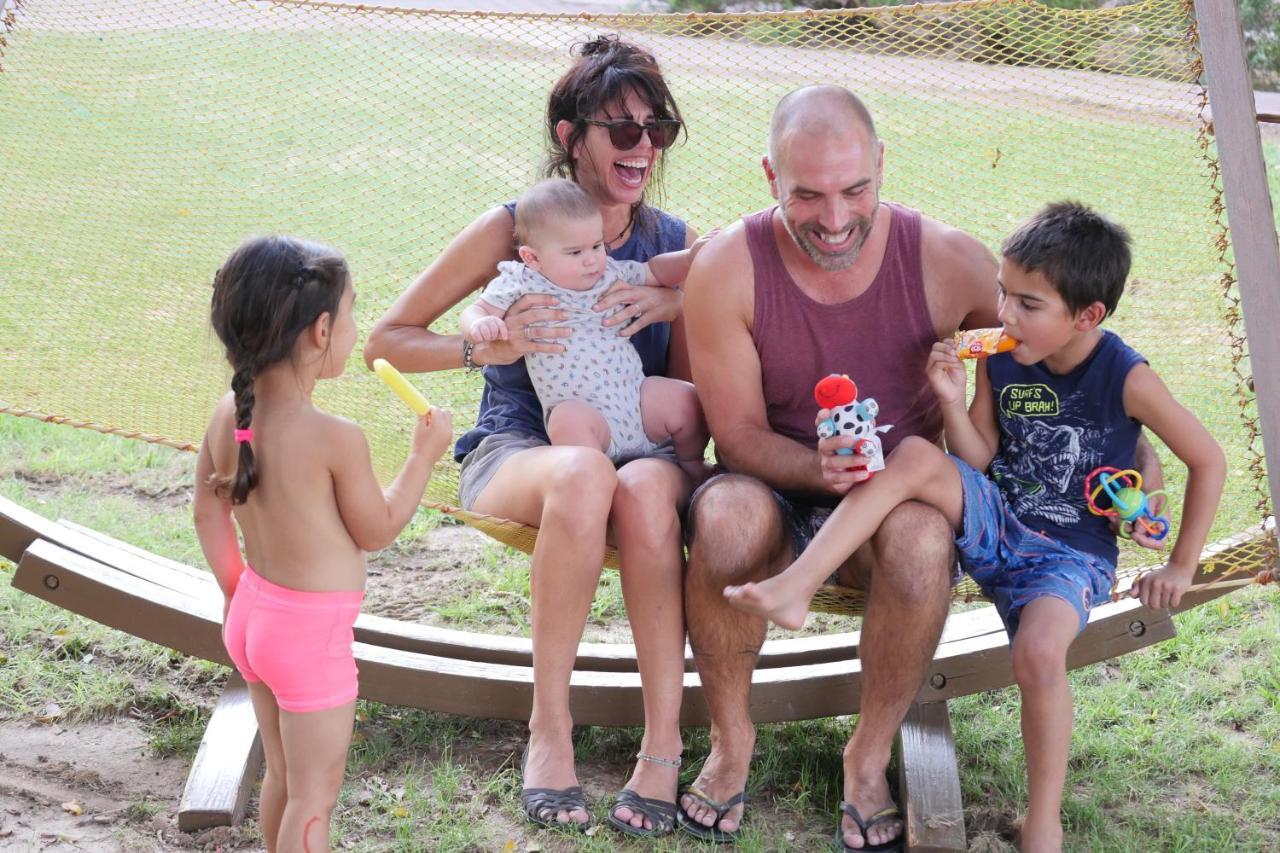 Eilot Kibbutz Country Lodging Ейлат Екстериор снимка