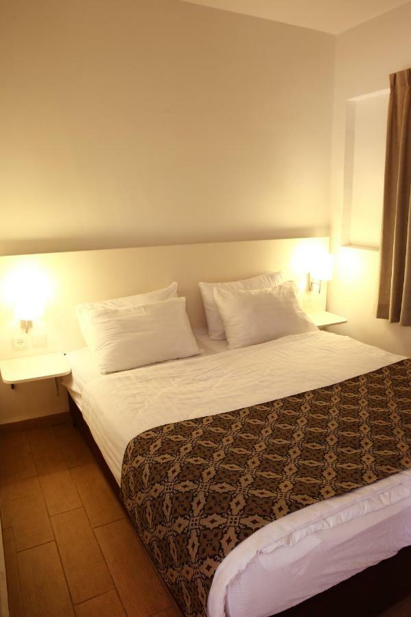 Eilot Kibbutz Country Lodging Ейлат Екстериор снимка