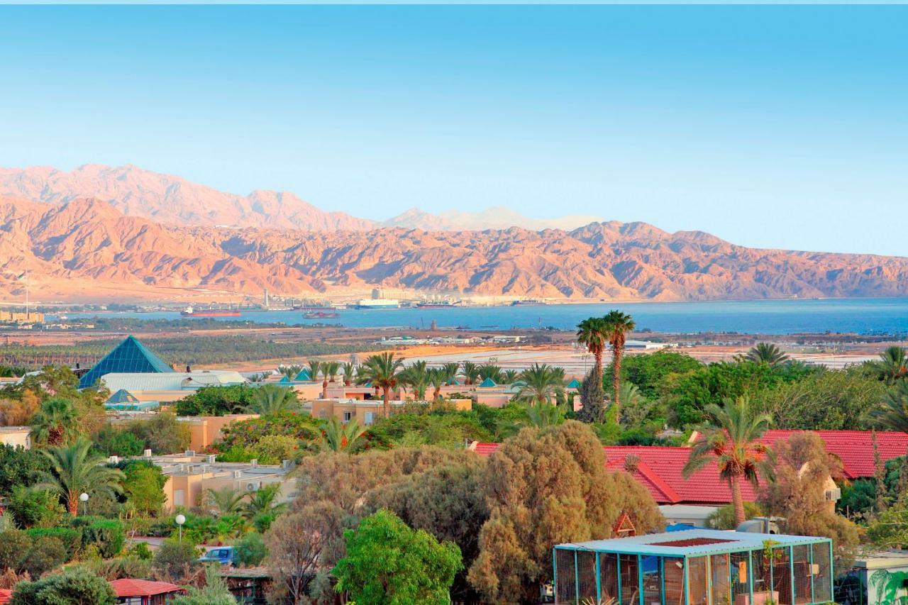 Eilot Kibbutz Country Lodging Ейлат Екстериор снимка